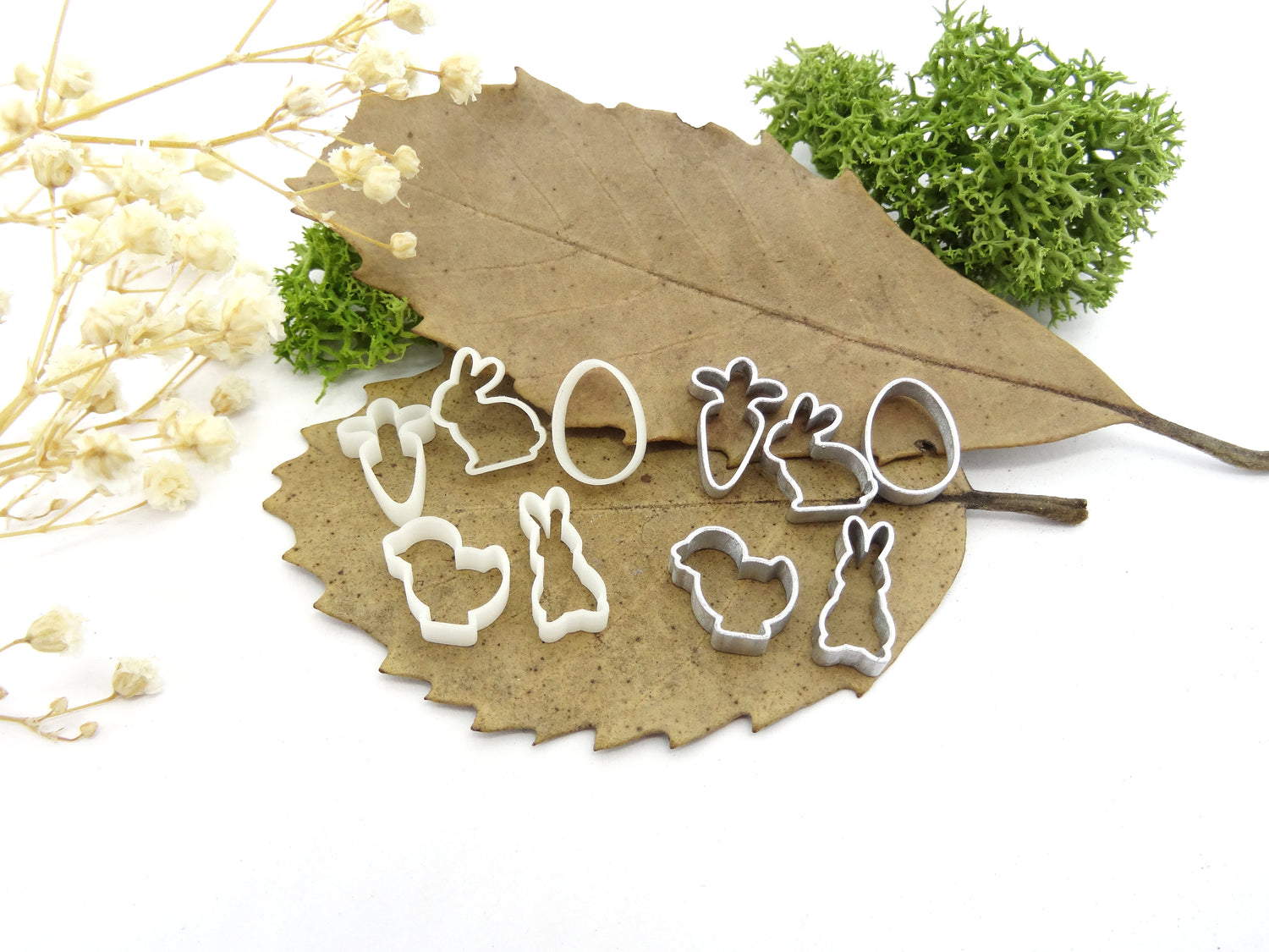 Miniature easter cookie cutters in 1:6 scale for decorating barbie, blythe dollhouses, unpainted (DIY) and silver
