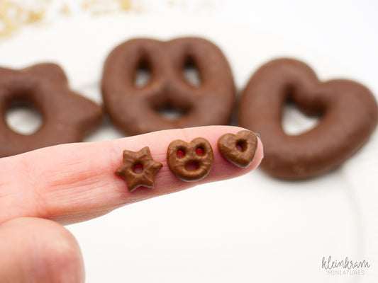Soft Gingerbread Star, Heart, Pretzel — Set of 3 — 1:6 Miniature