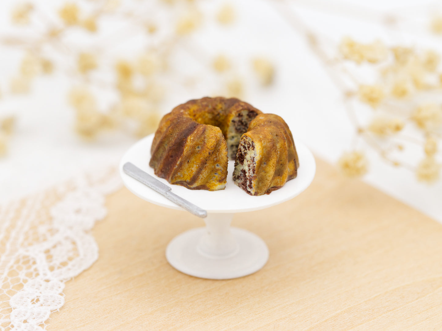 Marble bundt cake in 1:12 scale made with miniature silicone mould