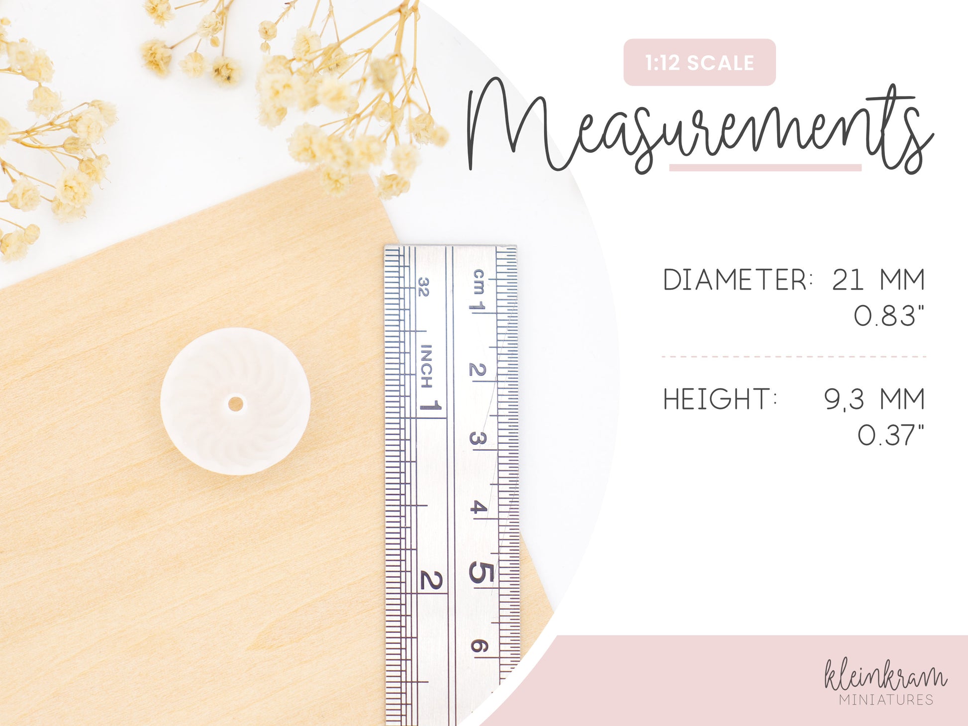 Measurements of a miniature bundt cake baking mould in 1:!2 scale