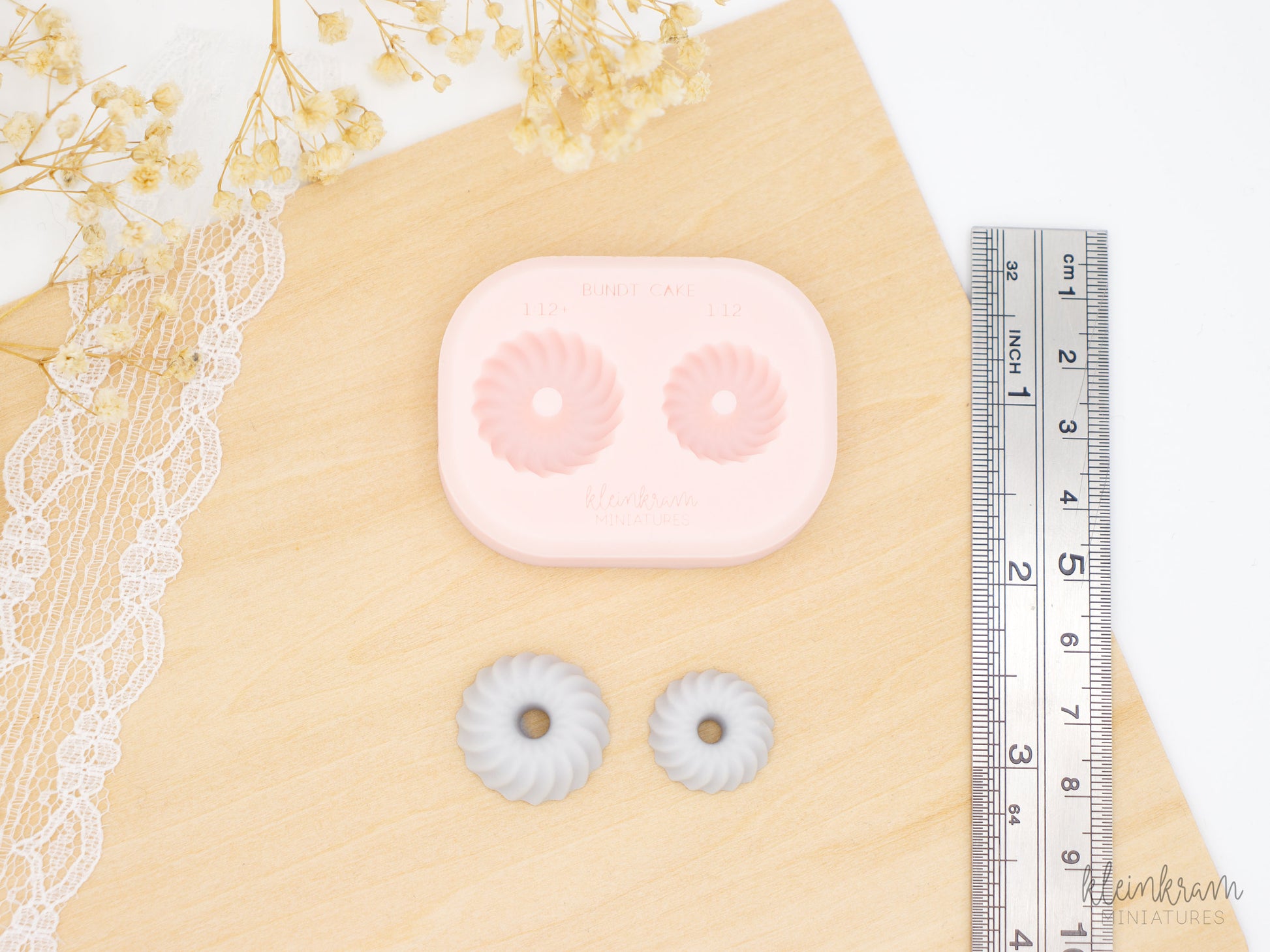 Silicone Mould for 1:12 scale miniature bundt cake (clay)